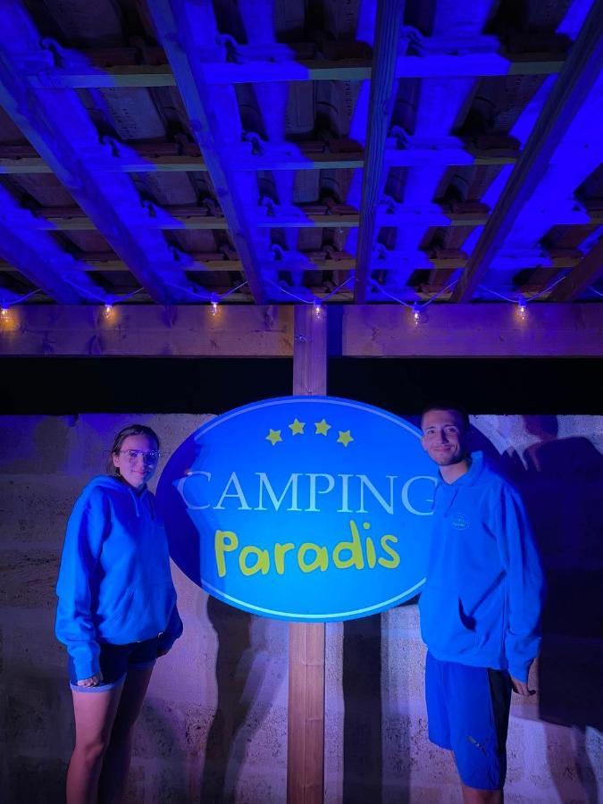 Camping Le Pressoir Petit-Palais-et-Cornemps المظهر الخارجي الصورة