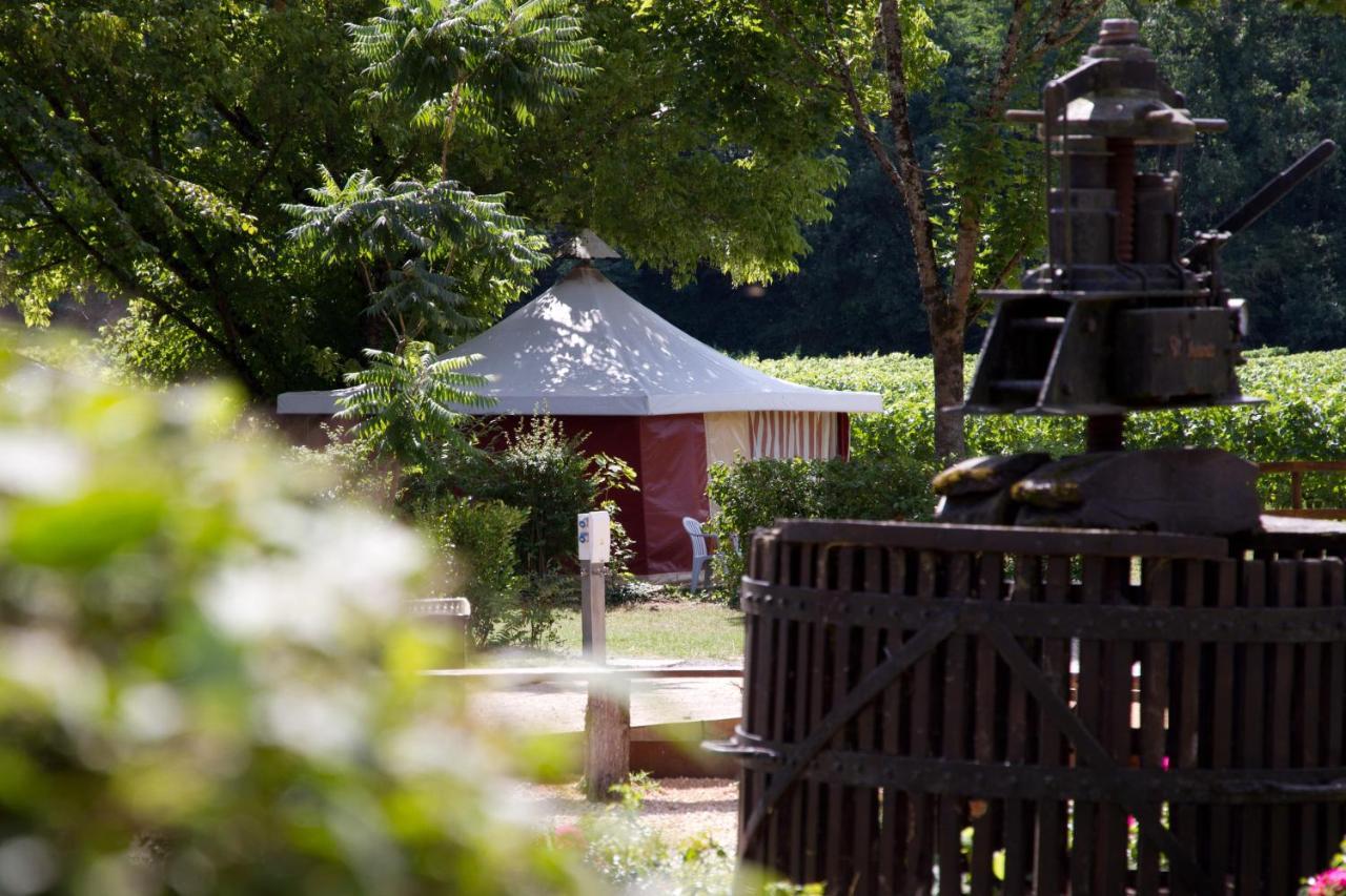 Camping Le Pressoir Petit-Palais-et-Cornemps المظهر الخارجي الصورة
